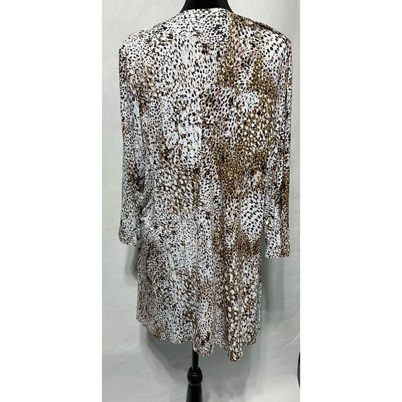 LOGO by Lori Goldstein Long Animal Print Tunic with Pockets Size 1X - Picture 2 of 5